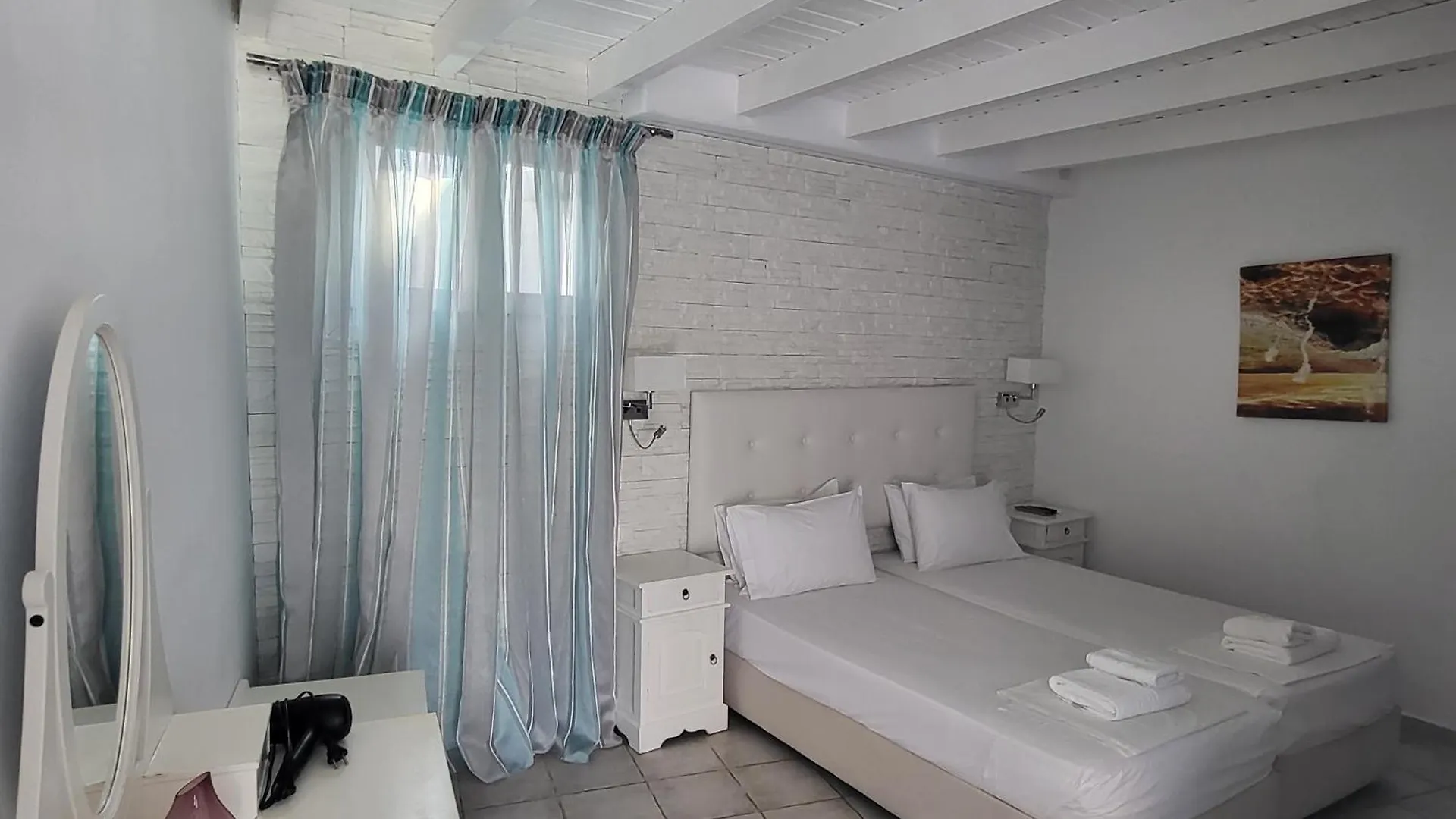Casa Bianca Ξενοδοχείο Ορνός 2*,